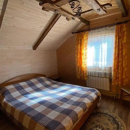 Gostynna Hata Hotel Mykulychyn Bagian luar foto