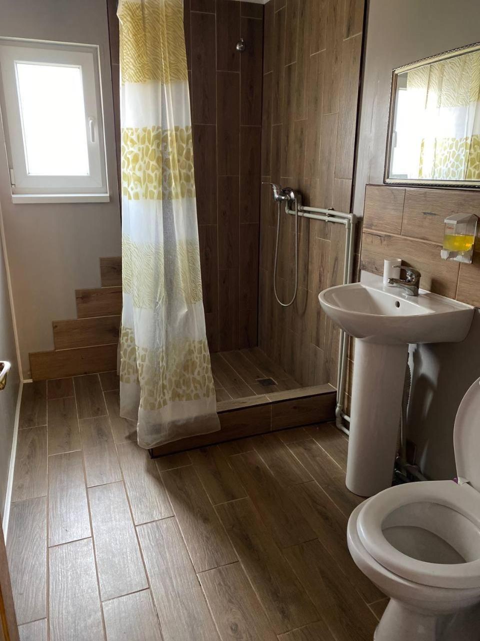 Gostynna Hata Hotel Mykulychyn Bagian luar foto